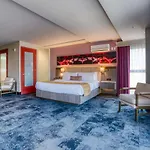 Best Western Premier Noho Inn